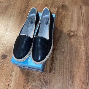 Women’s shoes
